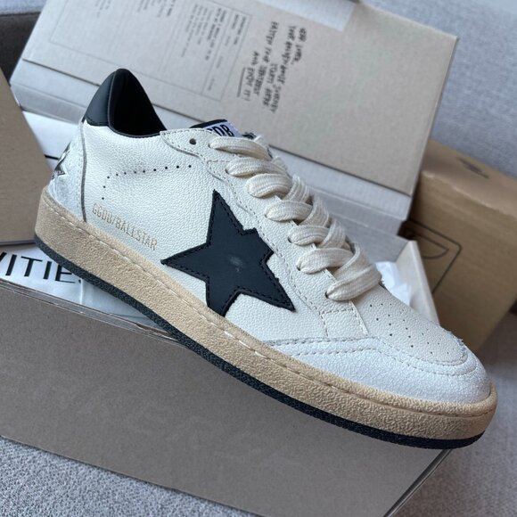 Golden Goose White Distressed Sneakers with Black Star - Picture 1 of 8